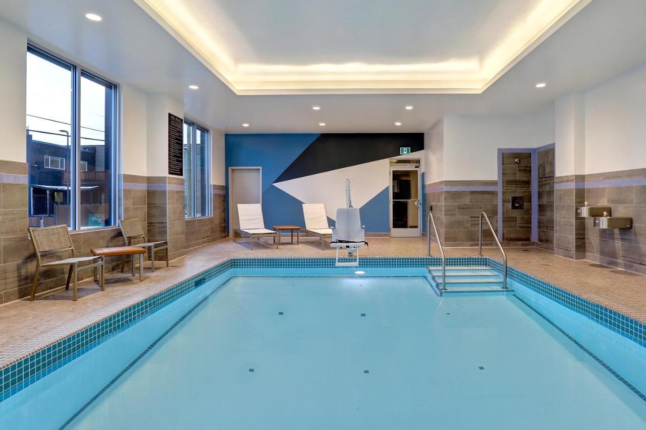 Hyatt Place Prince George Bagian luar foto