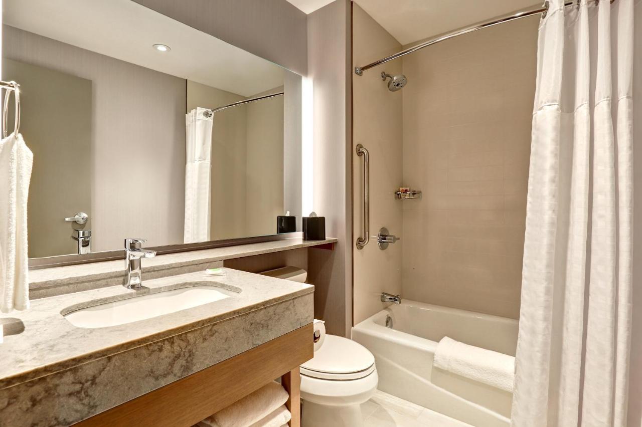 Hyatt Place Prince George Bagian luar foto