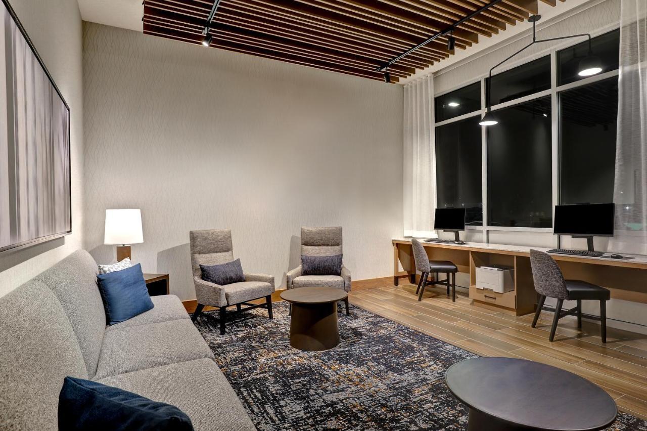 Hyatt Place Prince George Bagian luar foto