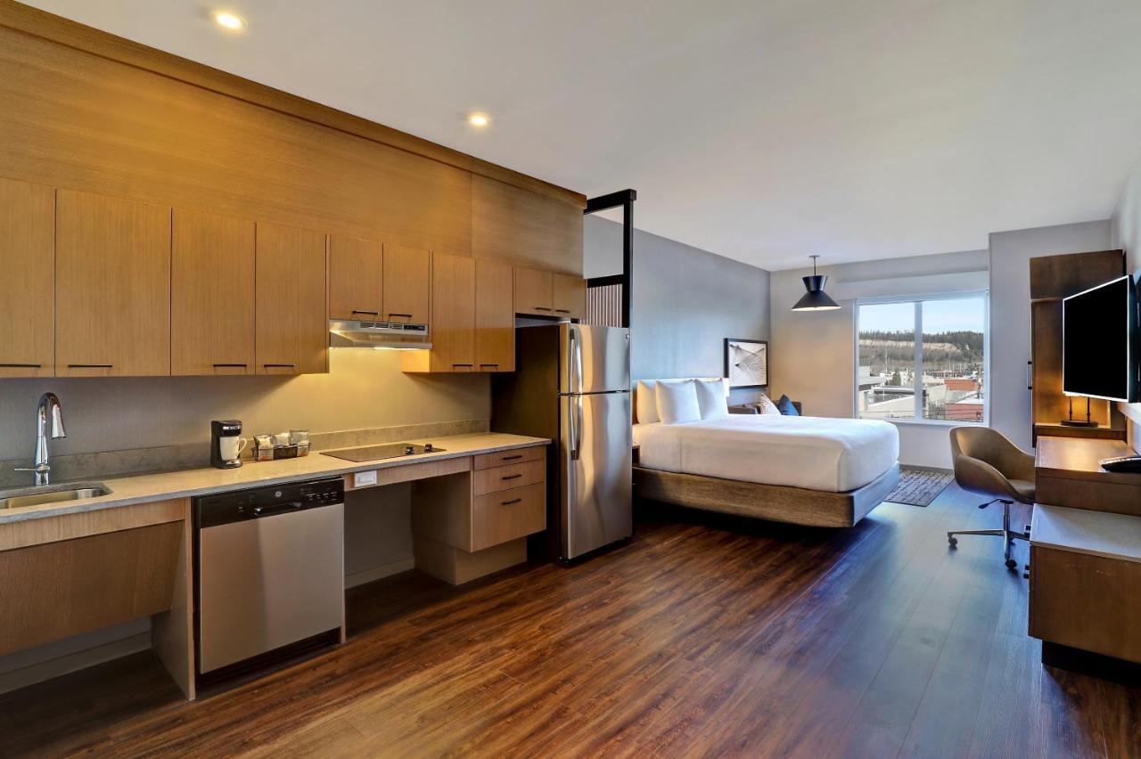 Hyatt Place Prince George Bagian luar foto
