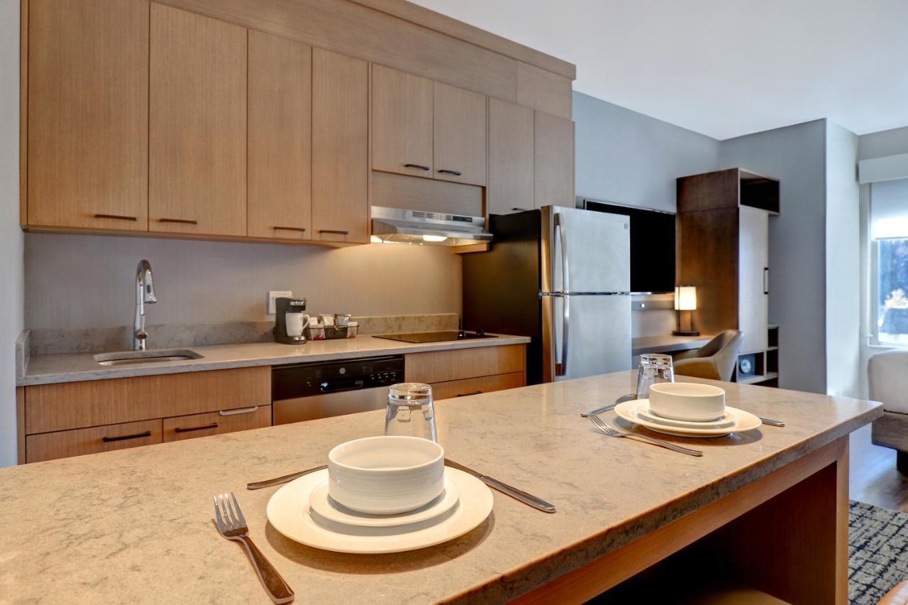 Hyatt Place Prince George Bagian luar foto