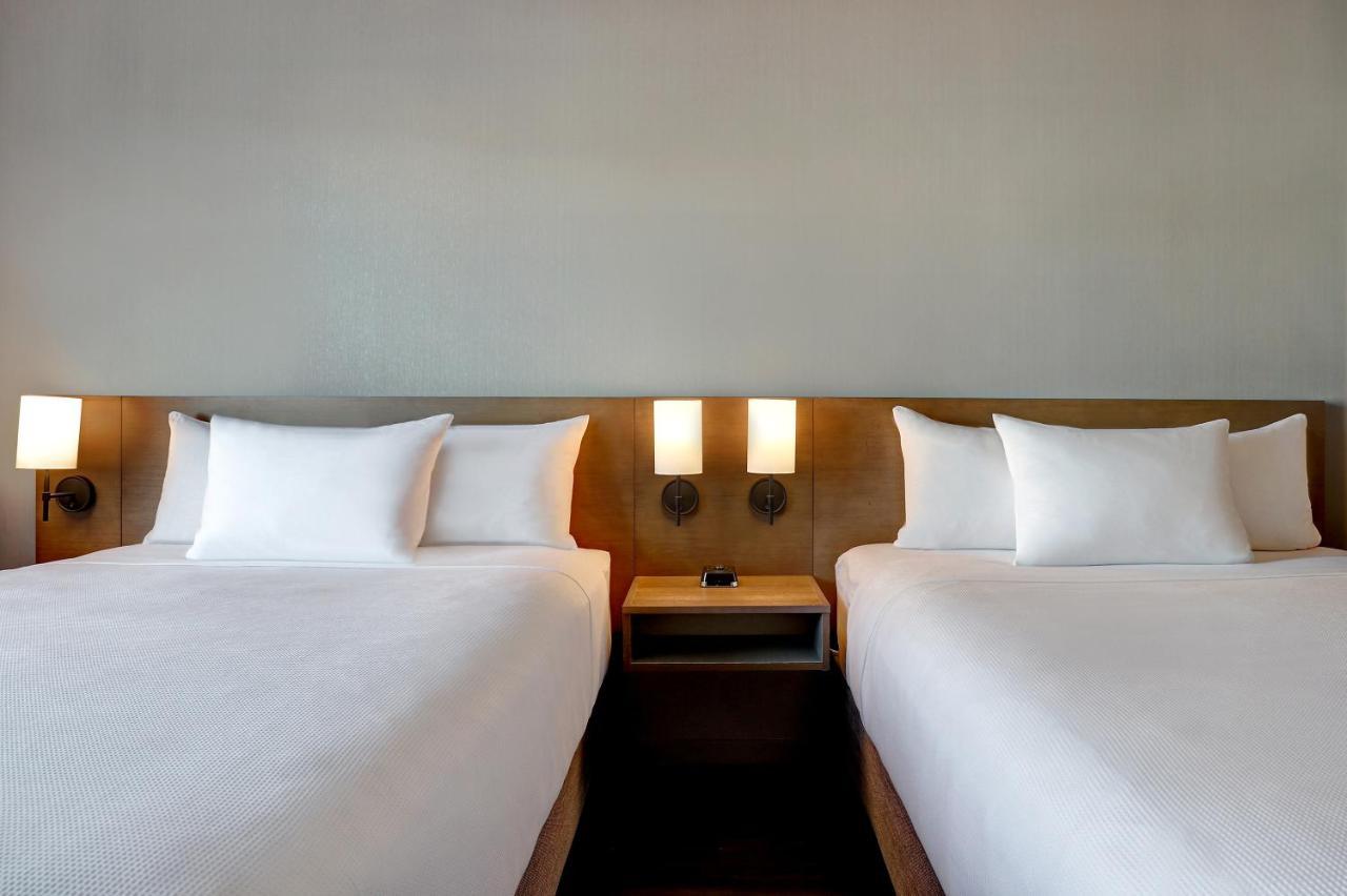 Hyatt Place Prince George Bagian luar foto