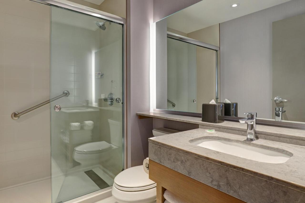 Hyatt Place Prince George Bagian luar foto