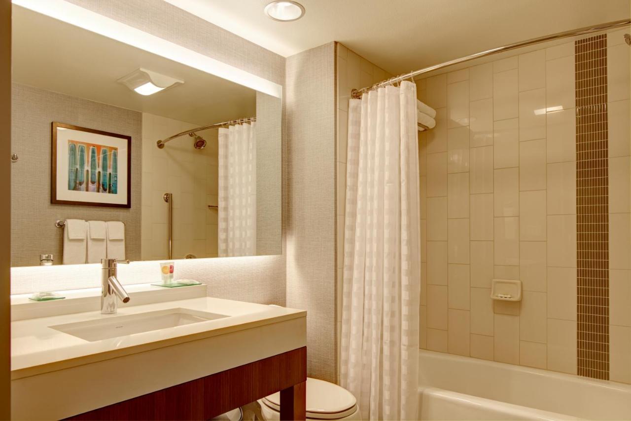 Hyatt Place Prince George Bagian luar foto